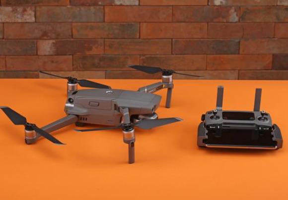 大疆DJI Mavic Pro白金級無人機(jī) 精度定位成像穩(wěn)定可攜帶