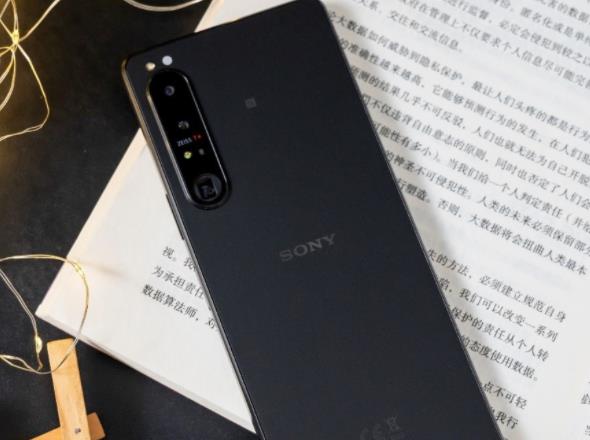 索尼Xperia 1 IV怎么樣 85-125mm移動端光學(xué)變焦鏡頭